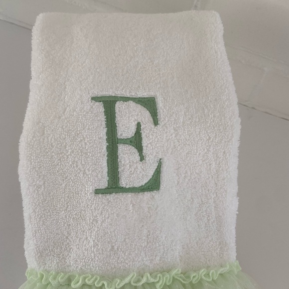 Girls Bathroom Embroidered E White Hand  Towel With Full Pastel Ruffles - Picture 4 of 6